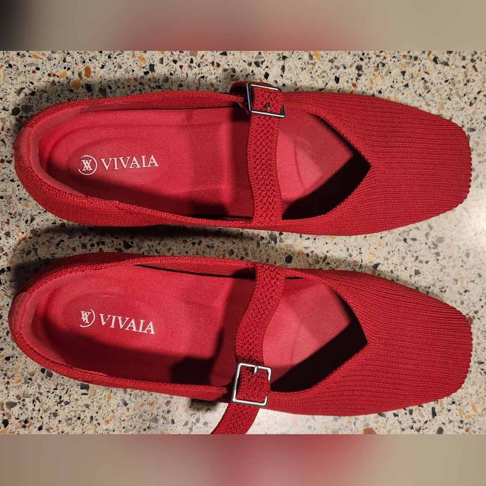 Vivaia Square-Toe Mary-Jane (Margot Mary-Jane) Ruby Red size 7.5 (38.5)